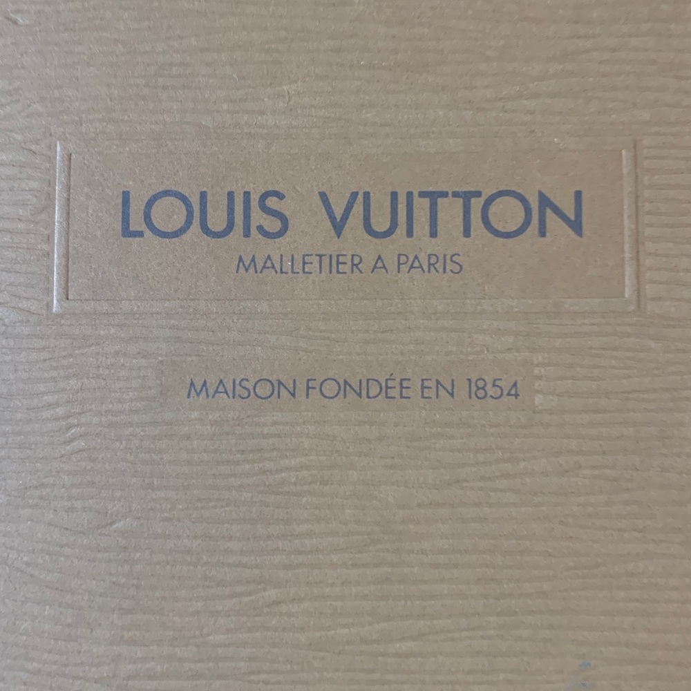 Louis Vuitton Tan Box - Picture 2 of 4